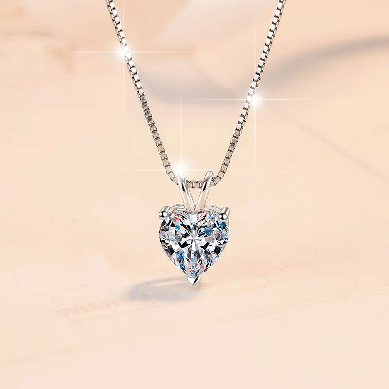 925 Sterling Silver 2 Carat Heart Moissanite Pendant For Women