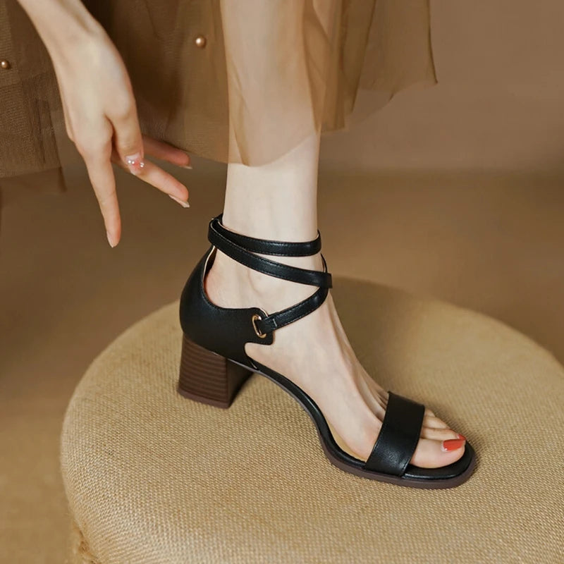 Women's Round Toe Chunky Heel Leather Sandals